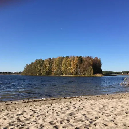 Vila Dom Nad Jeziorem W Otoczeniu Lasow Lipnica (Bytow)