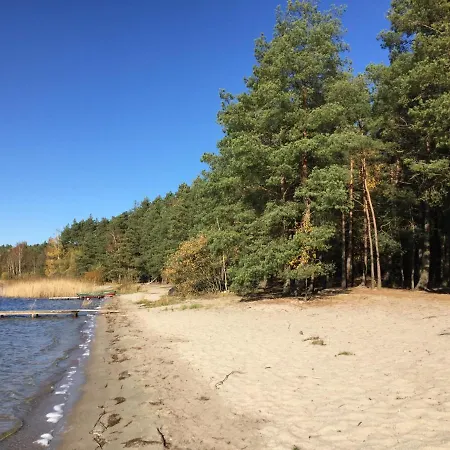 Vila Dom Nad Jeziorem W Otoczeniu Lasow Lipnica (Bytow)